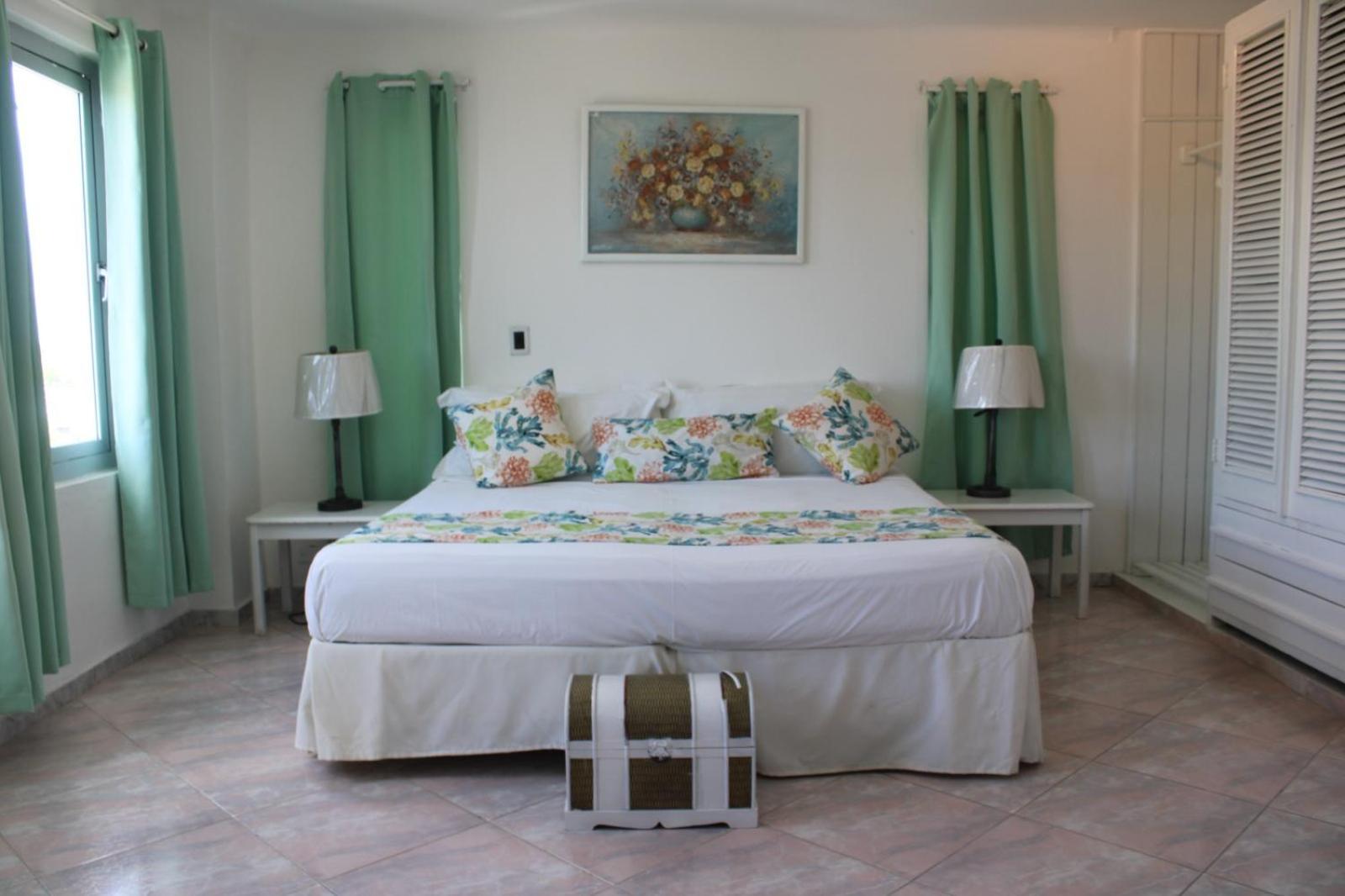 Hotel Neptuno Refugio Boca Chica Exterior photo